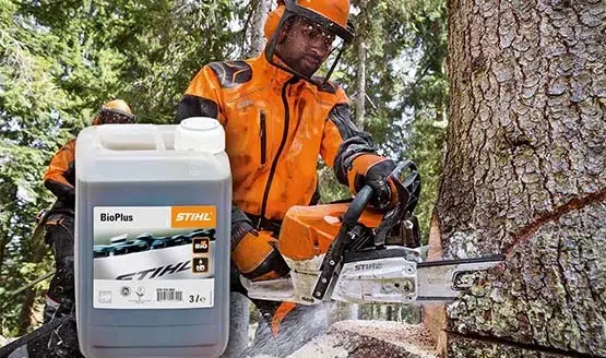 Aceite de cadena motosierra Las cadenas de motosierra son componentes esenciales de estas herramientas y deben ser fabricadas con materiales que ofrezcan una combinación de dureza, resistencia al desgaste y capacidad de corte