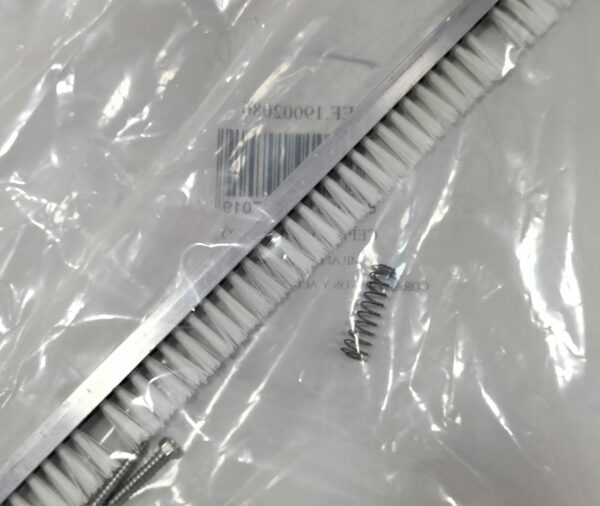 Cepillo de limpiafondos 34 cm. CORAL