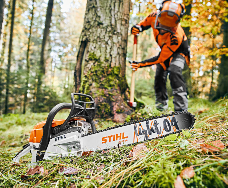 Perneras anticorte para motosierra: Protección vital obligatoria para trabajos forestales