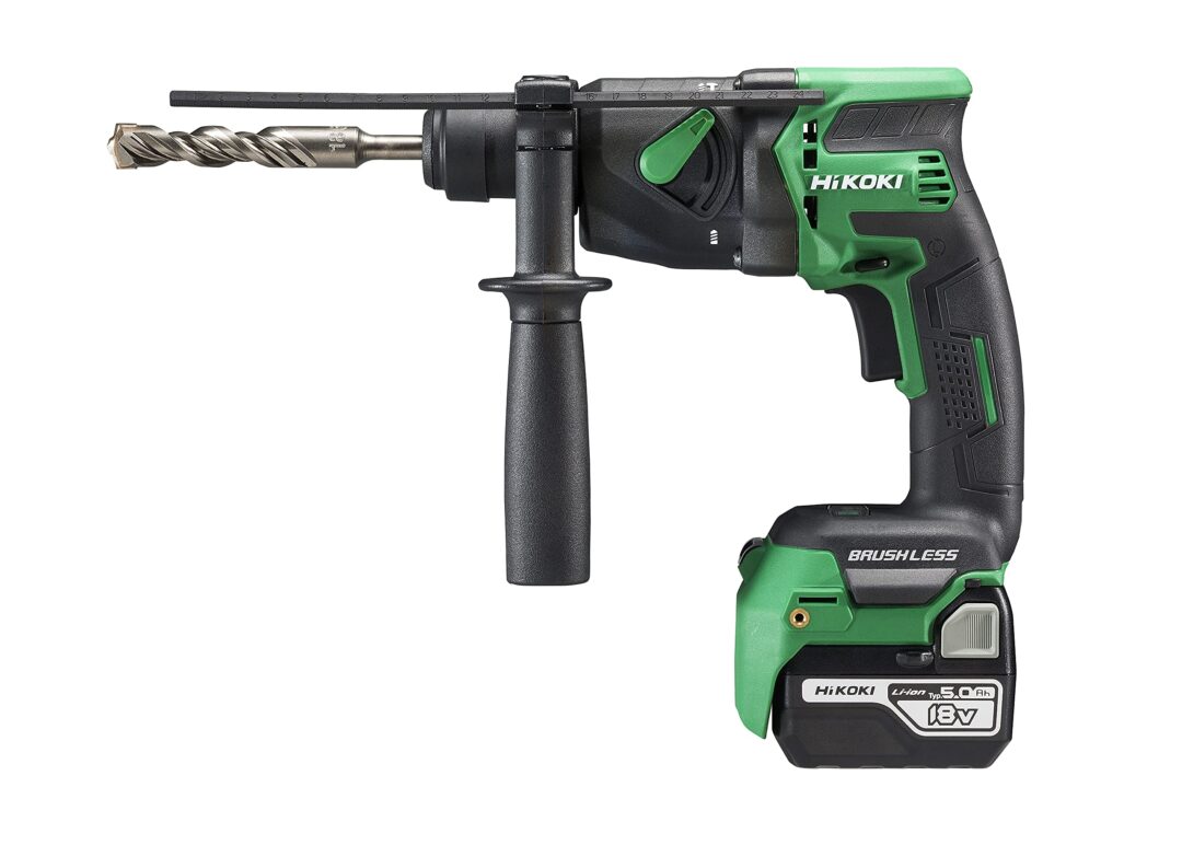 Martillo combinado HIKOKI DH1829DAWPZ 18V 2x5.0 Ah Su motor de 18V proporciona la fuerza necesaria para realizar trabajos exigentes con facilidad. Ideal para perforar hormigón, ladrillo y otros materiales duros.